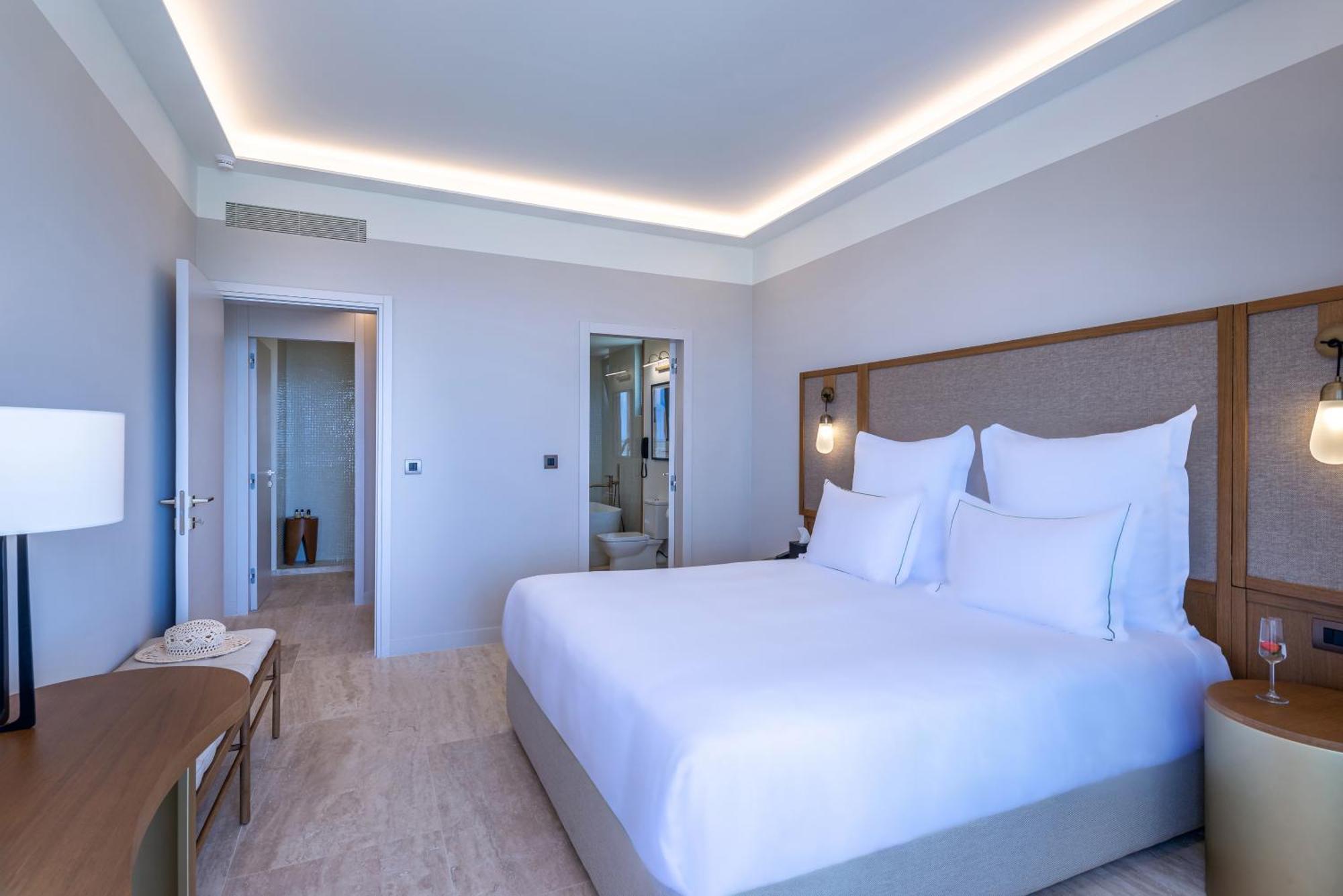 Isla Brown Chania Resort, Curio Collection By Hilton Stavrós Habitación foto